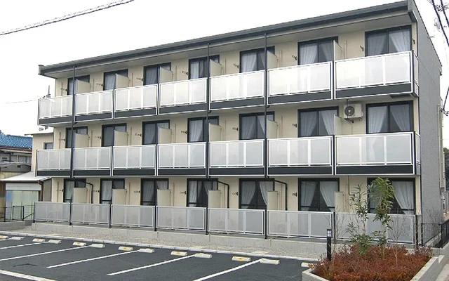 レオパレスさざなみ 4