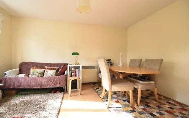 LH-Telegraph Place 0