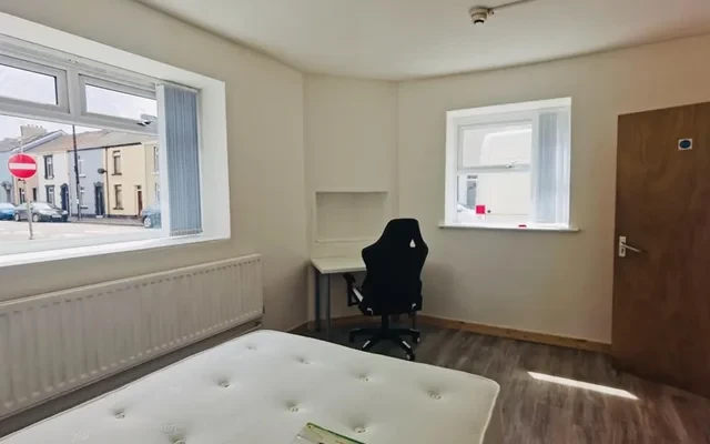 Spring Terrace, Swansea SA1 2