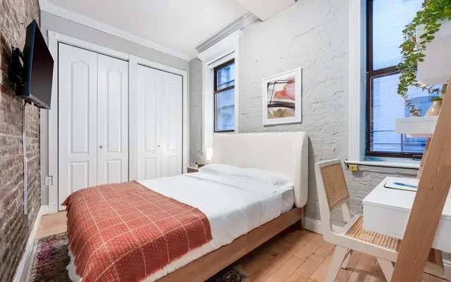 346 East 18th St - New York student accommodation