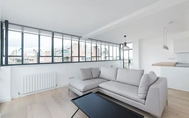 Laurie House, Kensington, London, W8 7AW 0