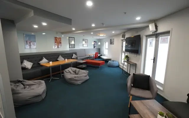 Columbia Apartment 4
