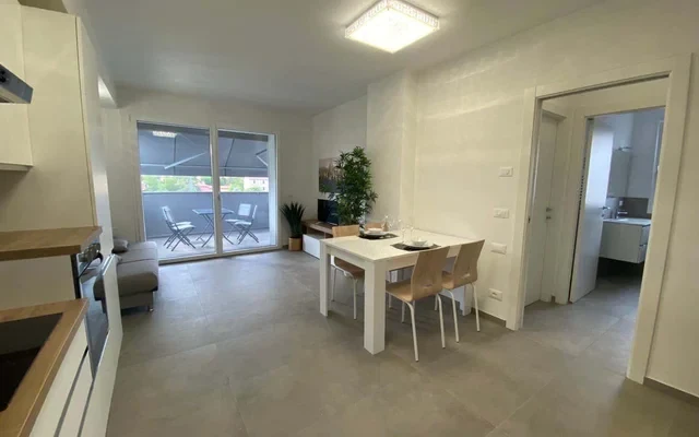 P 2° INT 11 Bilocale con terrazzo in via Piero Gobetti 4