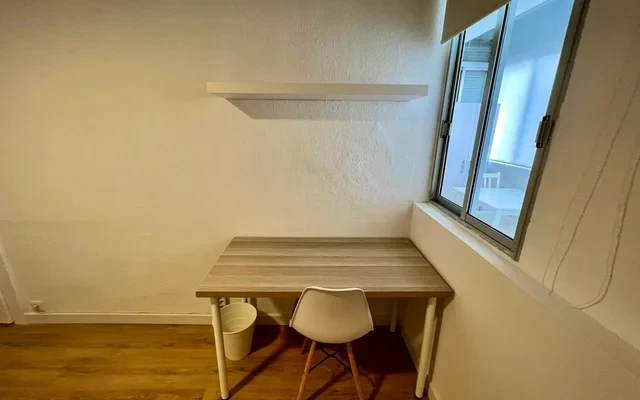 Calle Desiderio Escosura Zaragoza 50005 Spain 4