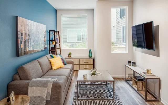 Luxury Housing - Uncommon Fort Collins 0
