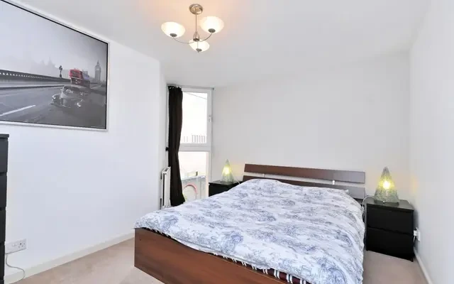 China Court, Asher Way, Wapping, London, E1W 2JF 3