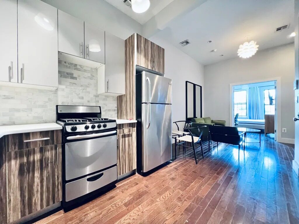 1136 Willoughby Avenue, Brooklyn 3