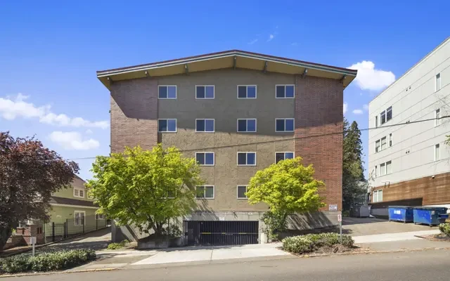 Maplewood  Apartments 1