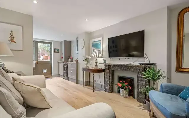 Huntingdon Street 1