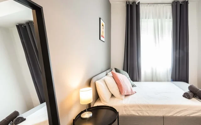Avenida Mediterraneo 45, 10A, 28007, Madrid, SpainES-15-048-001H 3