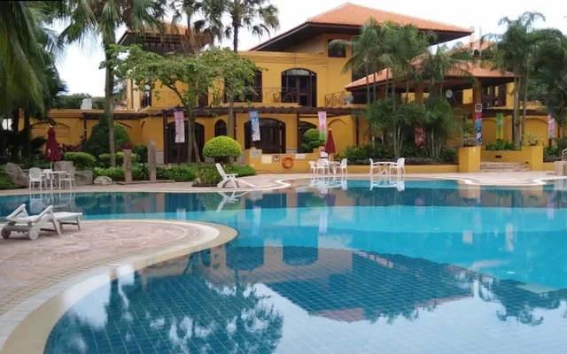 Parc Oasis - BESPOKE 4