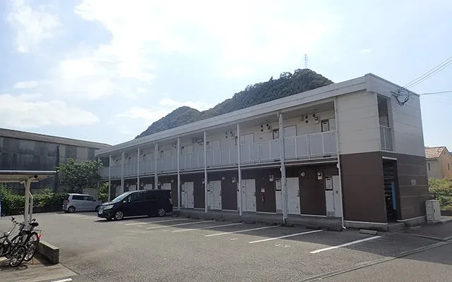 レオパレス上の段 0