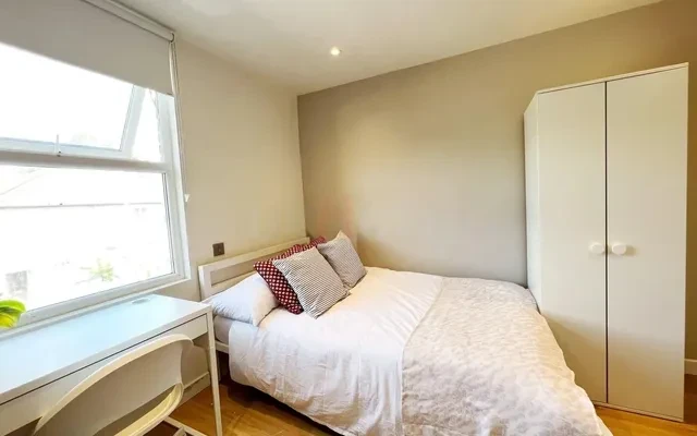 LH-Clarence Villas Strata - London student accommodation