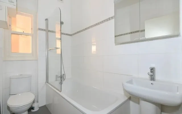 LH-Old Brompton Road, London 4