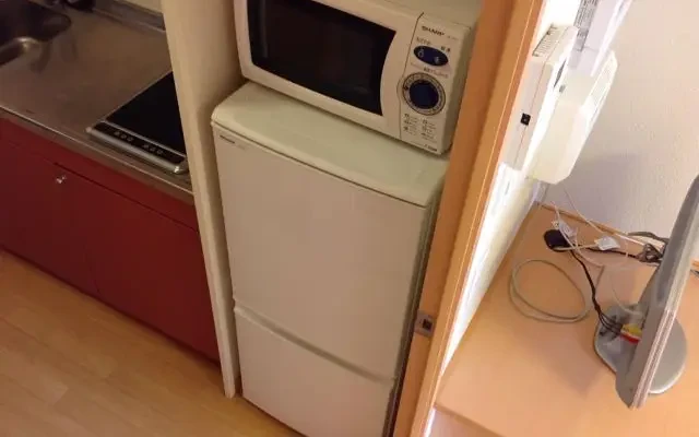 レオパレス和 4
