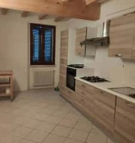 Quadrilocale via Emilia Santo Stefano 56, Centro Storico, Reggio Emilia