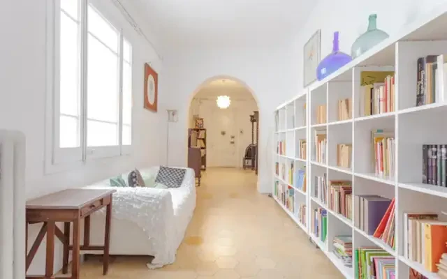 apartment near Via Laietana 1