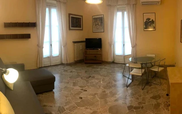 Ampio bilocale di 97mq a Milano in Via Lecco 0
