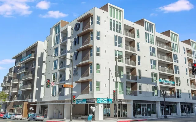 Onyx Glendale 1