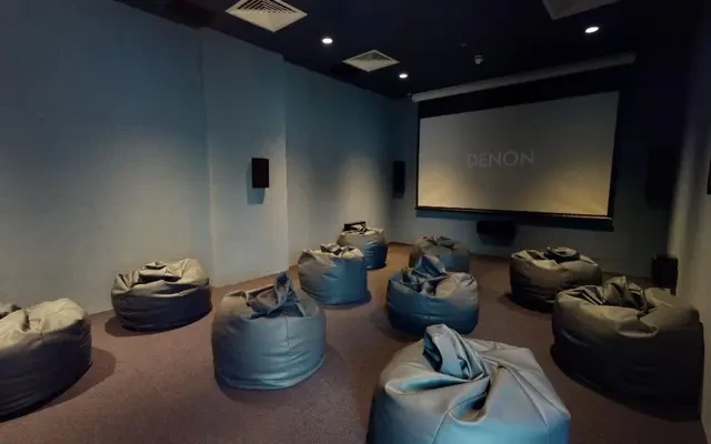 iQ Brighton 4