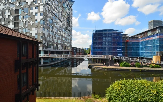 Entire Place·1B1B···the prestigious Mailbox Canalside 4