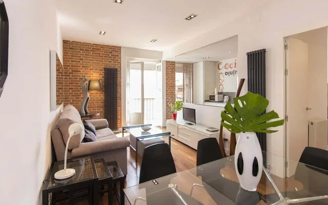 Plaza de Tirso de Molina 1