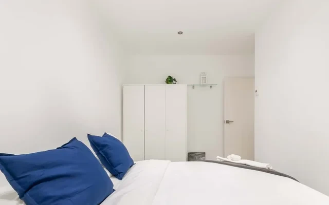 SUPER BRIGHT, NEWLY RENOVATED AND WITH ALL NEW FURNITURE 1