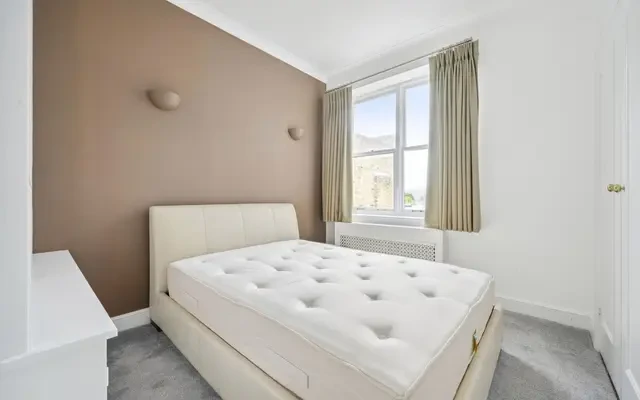 Earl's Court Square, Earls Court, London, SW5 9DG 3