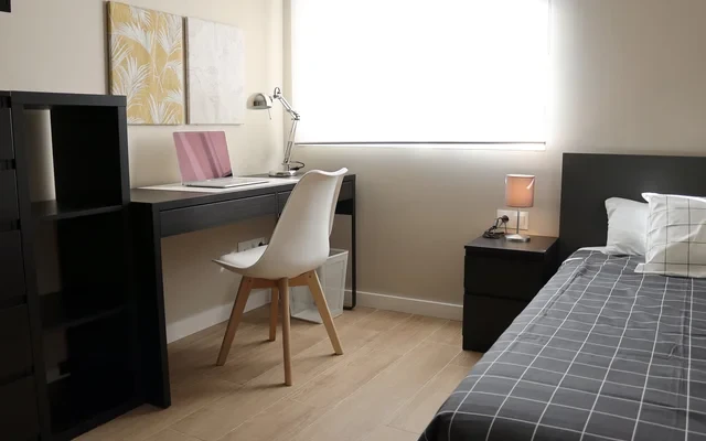 Carrer Isaac Peral 1