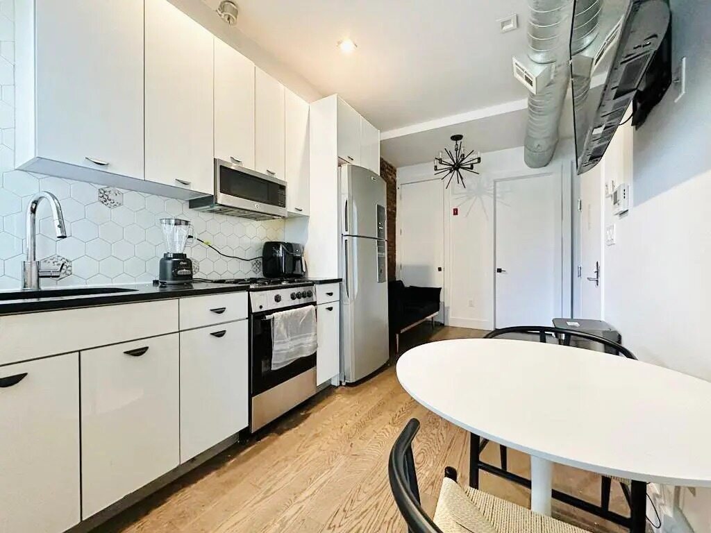 22 Granite Street, New York 2