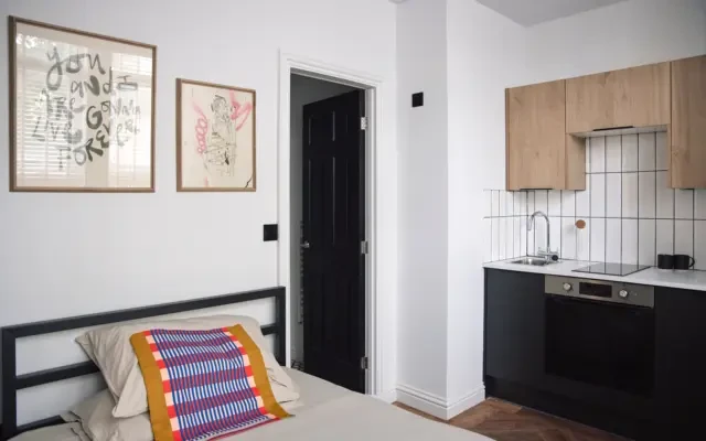 Thurloe Street, M14 5SG 4