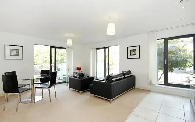 LH-Fairmont House - London student accommodation