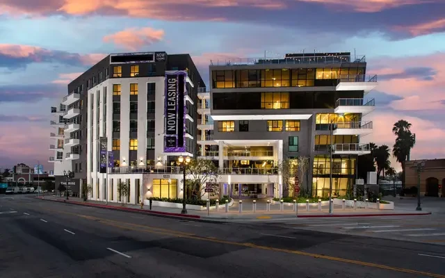 Rise Hollywood 3