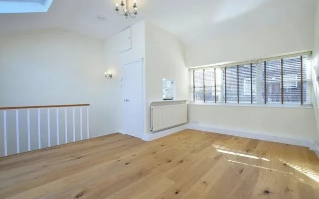 LH-Stanhope Mews East 1