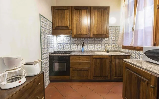 Classic Florence Apartment B 4