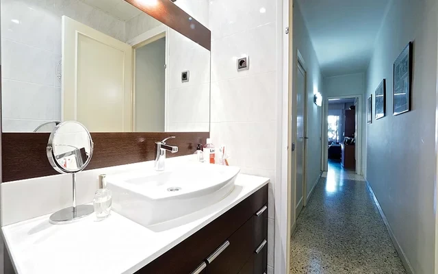 Carrer de Sant Antoni Maria Claret Barcelona 08025 Spain 3