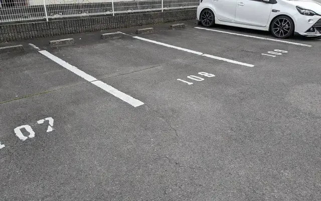 レオパレスＷｉｎｇ 4