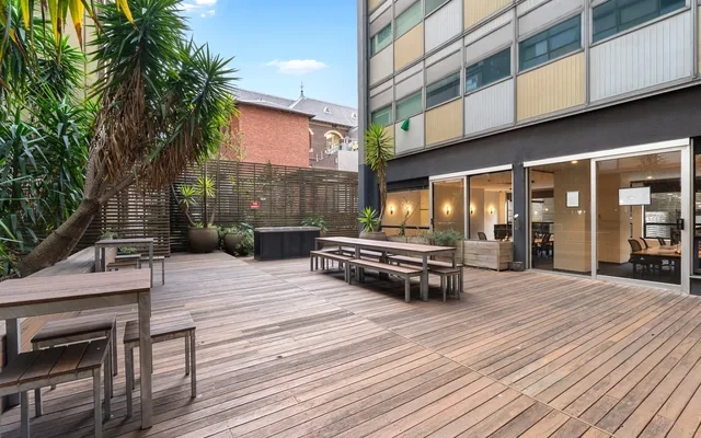RoomingKos Swanston - Melbourne student accommodation - Outdoor Grilling Area