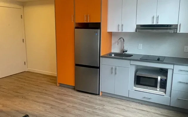 Jupiter Apartments 4