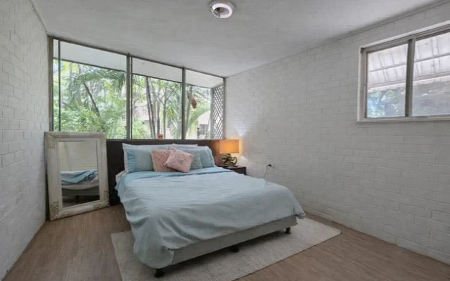 124 SIR FRED SCHONELL DRIVE 2