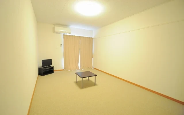 レオパレスカナ 4