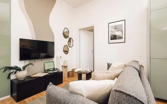 Jan - 1 bedroom and balcony in Cenisio - Sarpi 2