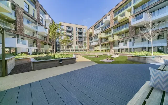 Silverwood Place London SE10 4