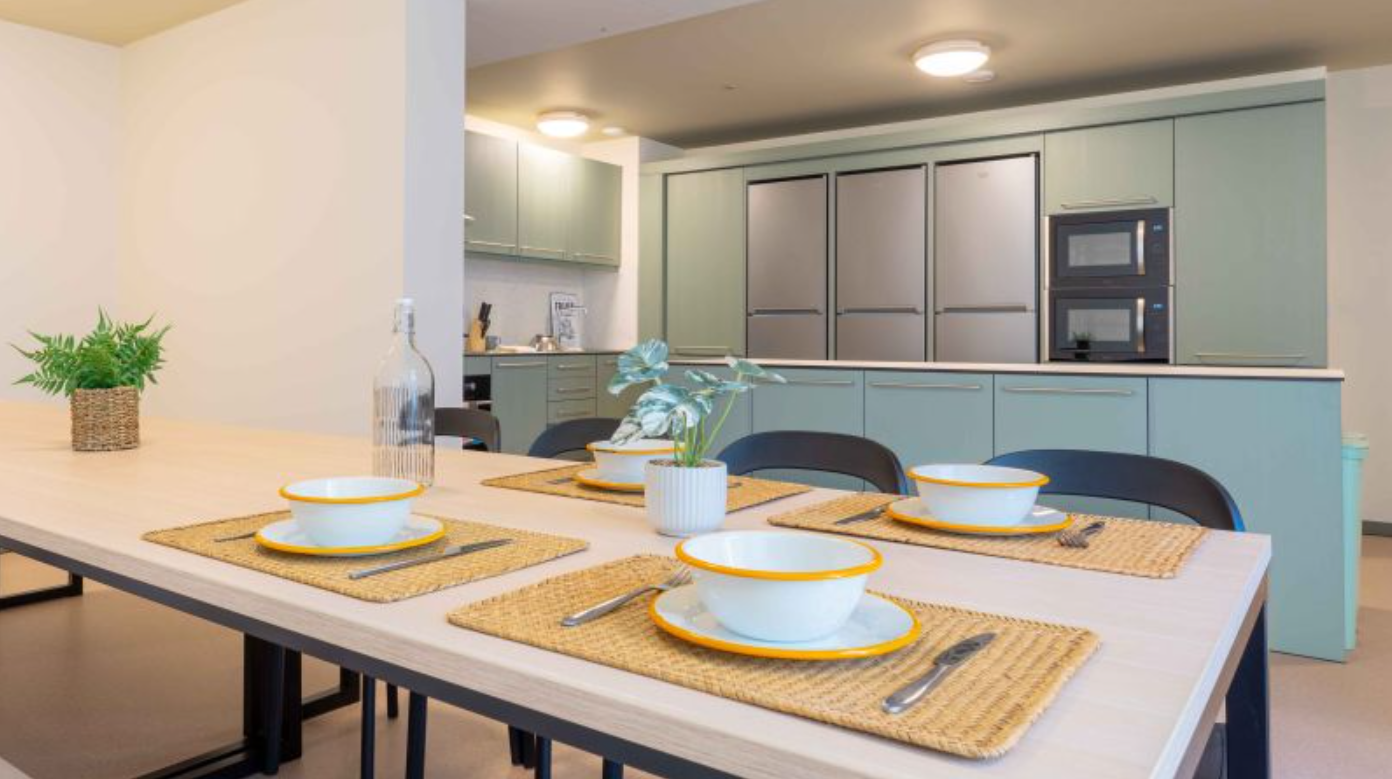 Bronze En Suite Plus