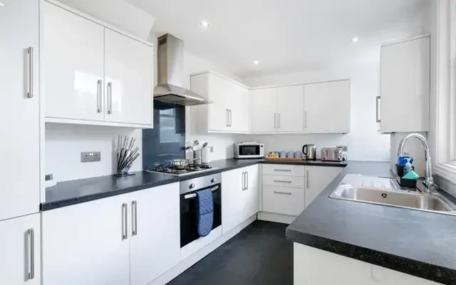 Gibbon Road, Kingston Upon Thames, KT2 6AA 0