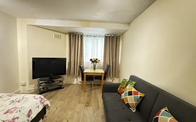 LH-Sherborne Court 1