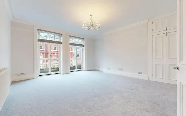 Transept Street 13443# 4