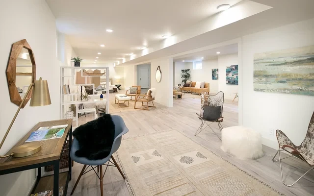 2710 College 4