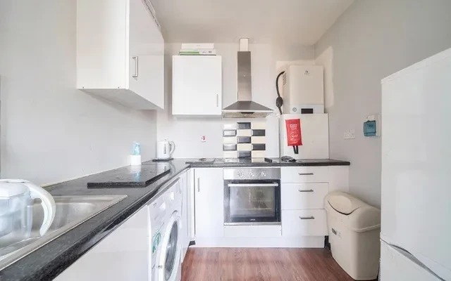 LH-Peckham High St 2