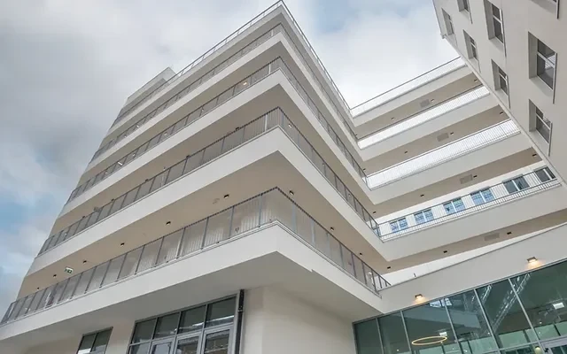 Yugo Florentia Living 2